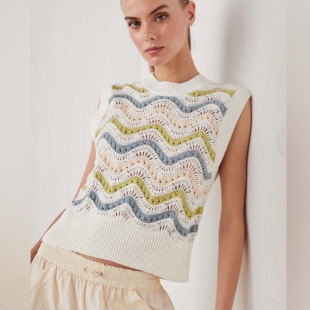 Rails Cream Knit Wave-Pattern Sleeveless Tank with Blue and Green Stripes